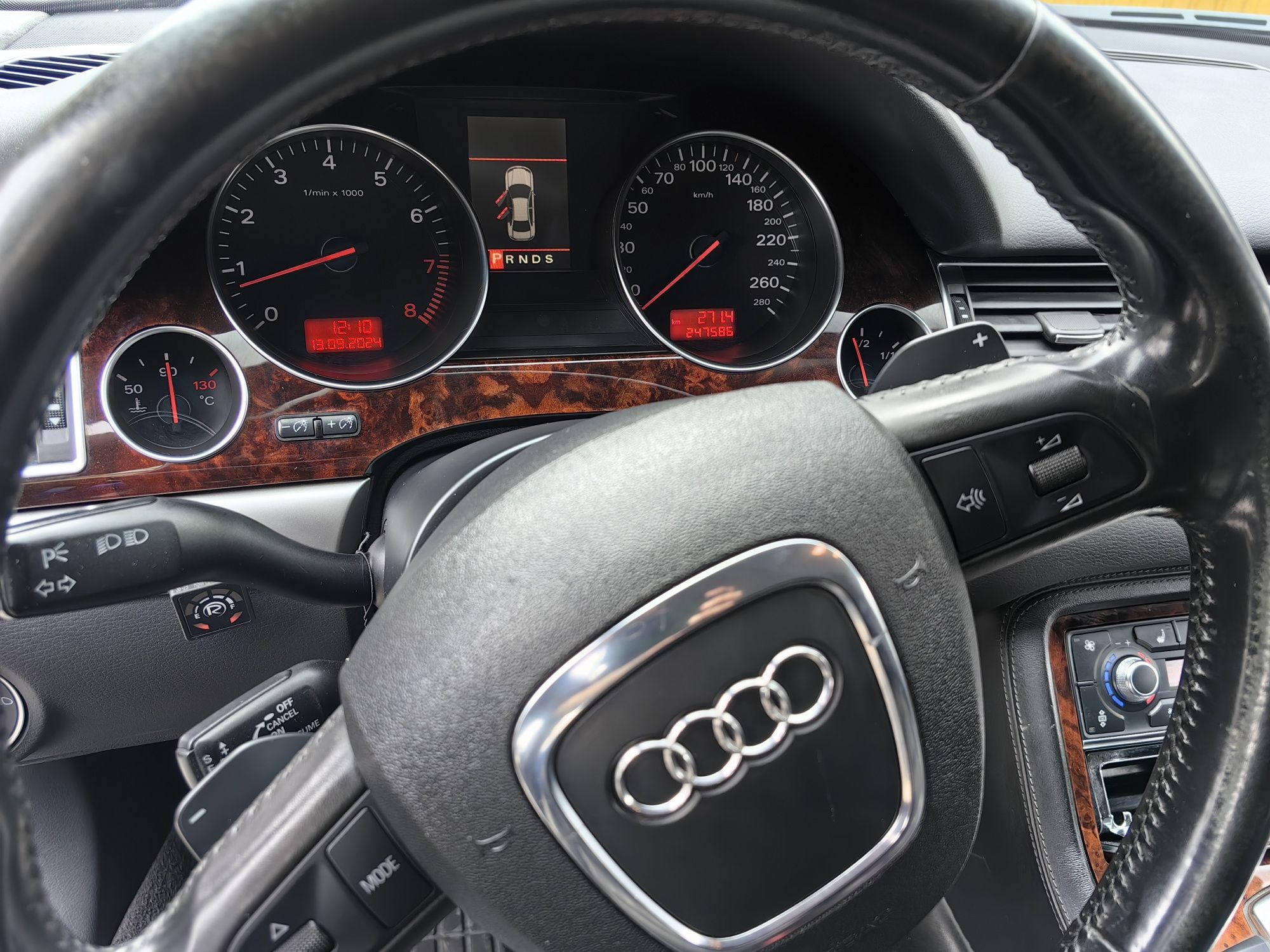 Продавам Audi A8L 4.2 ЛИЗИНГ газ/бензин