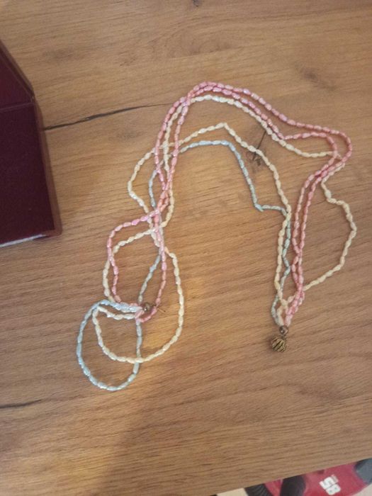 Vând lănțișoare de argint