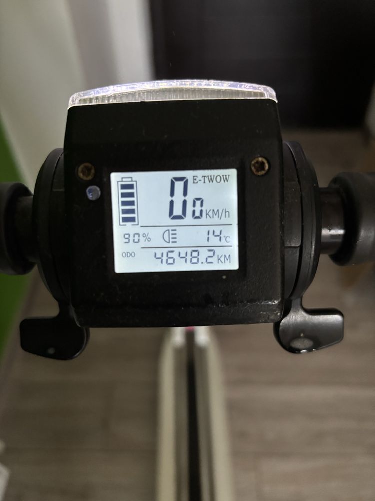 Vand Trotineta Electrica E-TWOW Master - Bucuresti