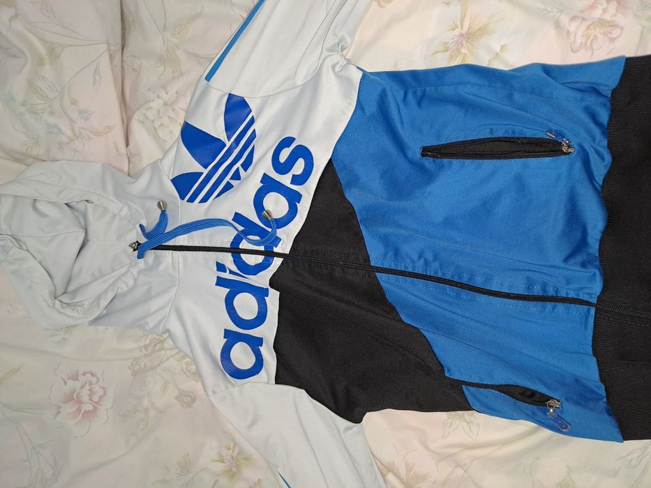 Bluza adidas mărime fit m