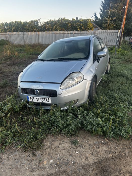 Vand fiat pt dezmembrari