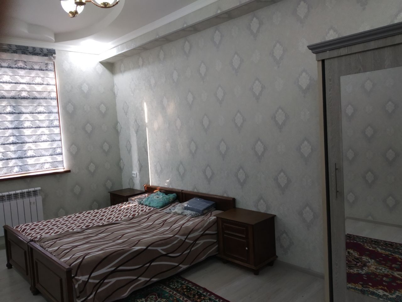 1 каватдан 3 хонали люкс квартира ижарага берилади