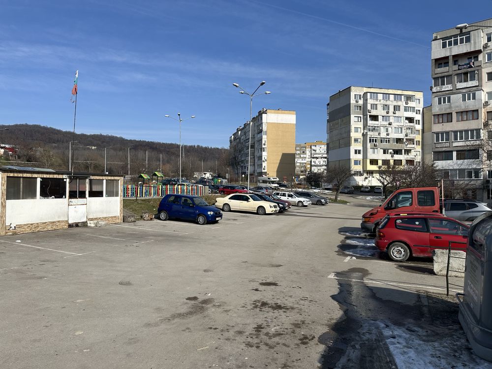 Продавам апратамент 100кв.м
