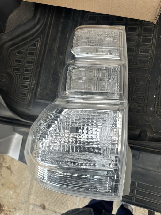 Задние фонари Prado 150 поколение 2009-13гв