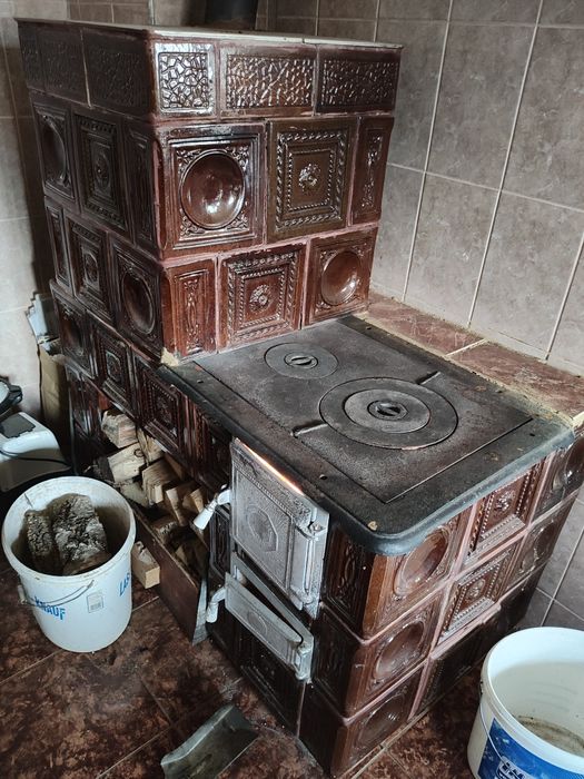 Soba de teracota cu boiler apa calda