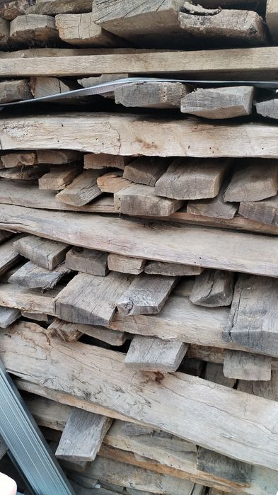 Lemn vechi de stejar pentru podit din demolare
