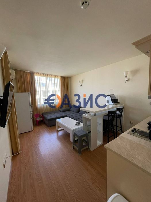 Продава се Тристаен апартамент в к.к. Слънчев бряг - 85 кв.м за 965 €/кв.м - Снимка #8