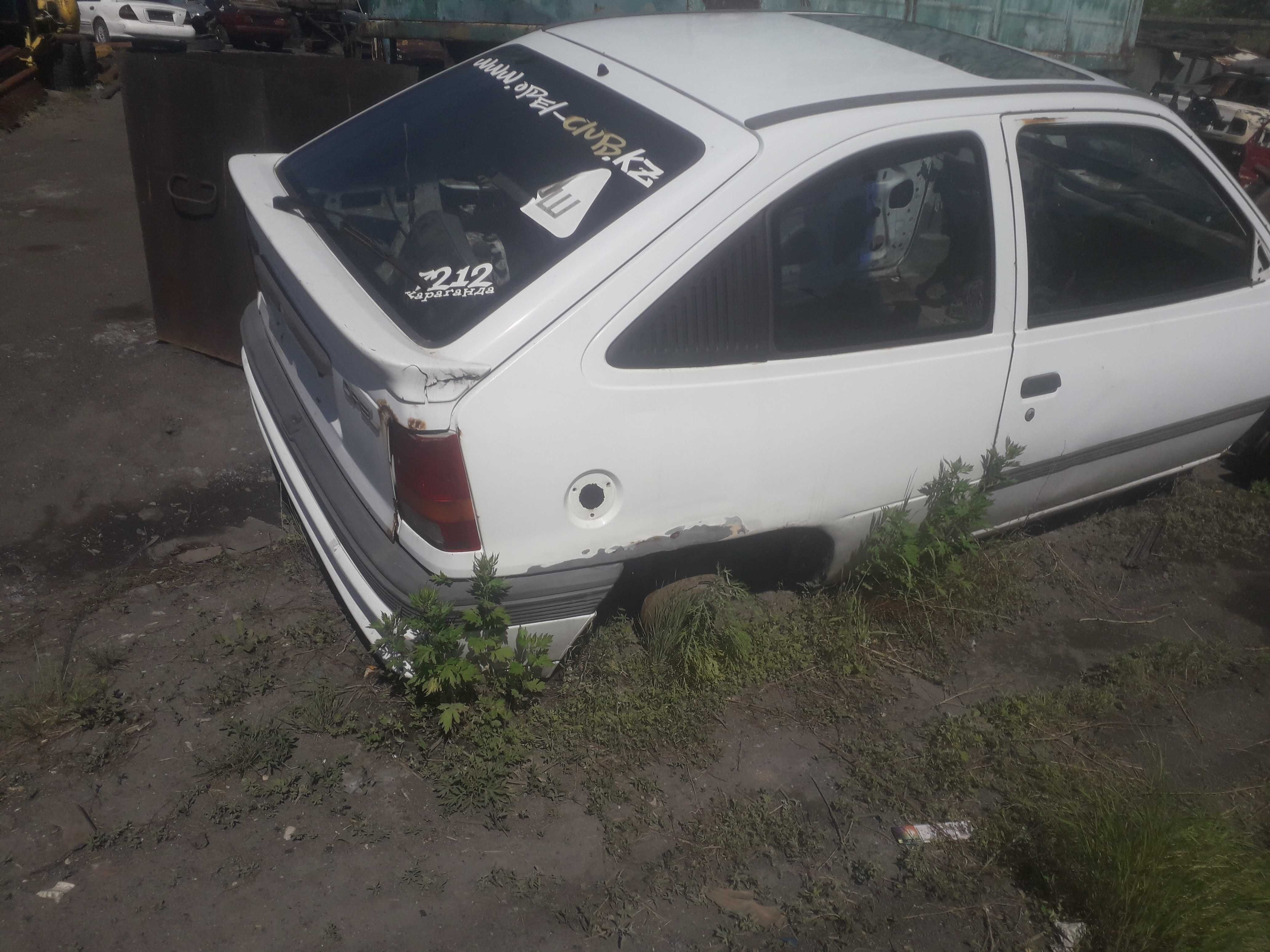 продаю Opel Kadett