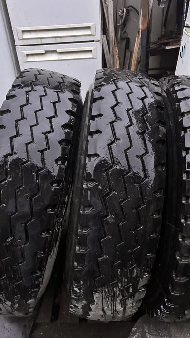 Б/у  покрышки 10.00.20