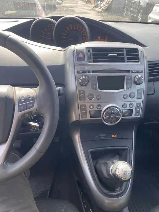 toyota verso 2010 2.0d на части тойота версо