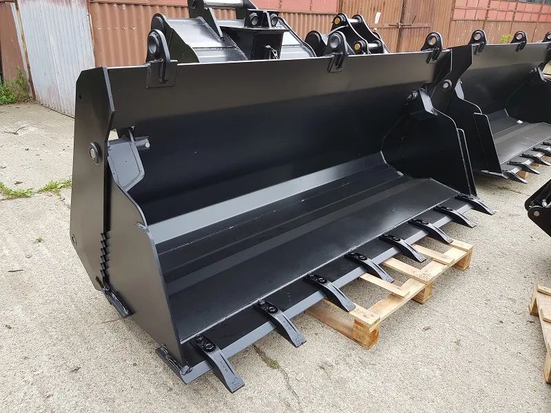 Cat 428 Cupa multifunctionala pentru orice model de buldoexcavator