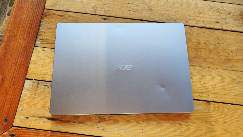 Laptop Acer Swift SF114