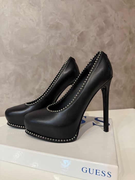 Дамски обувки Guess