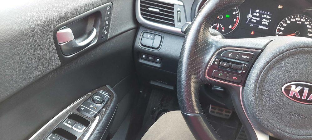 Kia K5 LPI LPG кожа обдухване адаптивни лед светлини