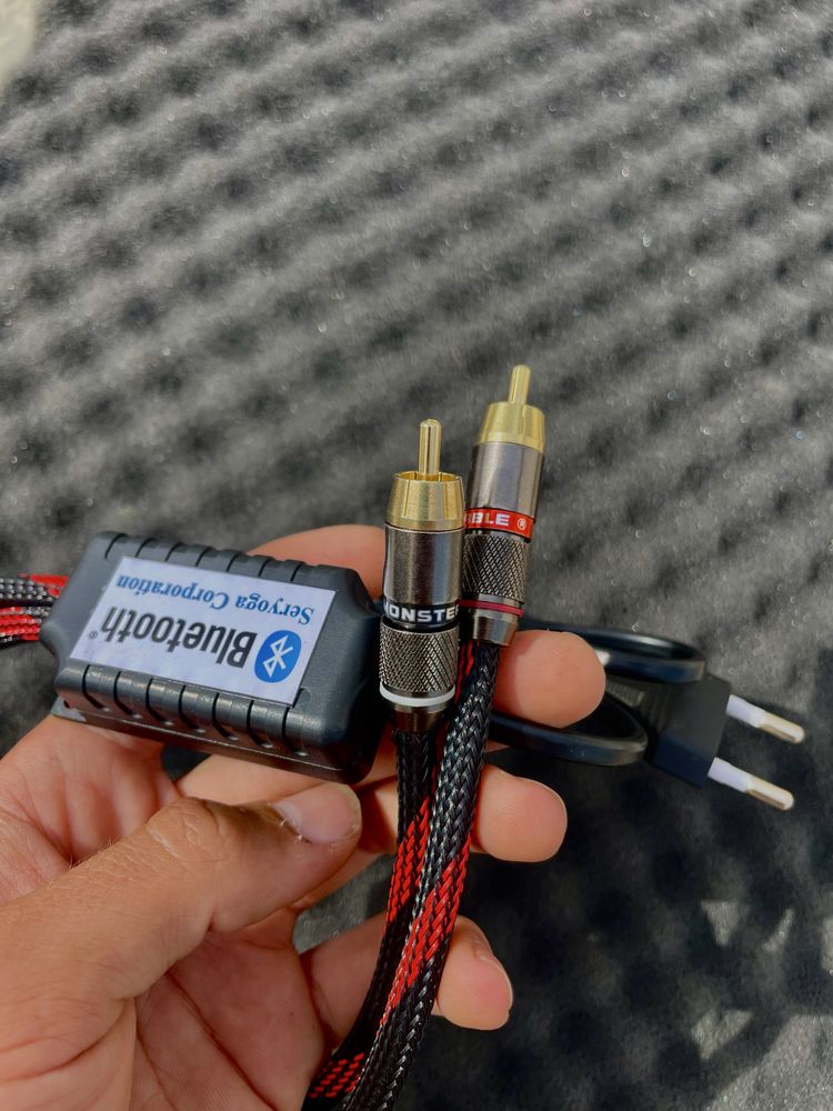 Bluetooth модуль выносной. 220в питание есть на 12в XLR,RCA,JACK 3.5mm