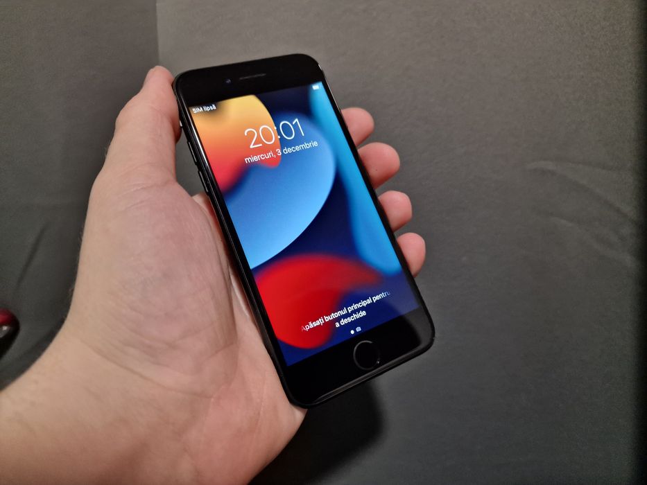 iPhone 7 32GB - Ideal pentru Copii / Muzică / Jocuri  folosit ca iPod