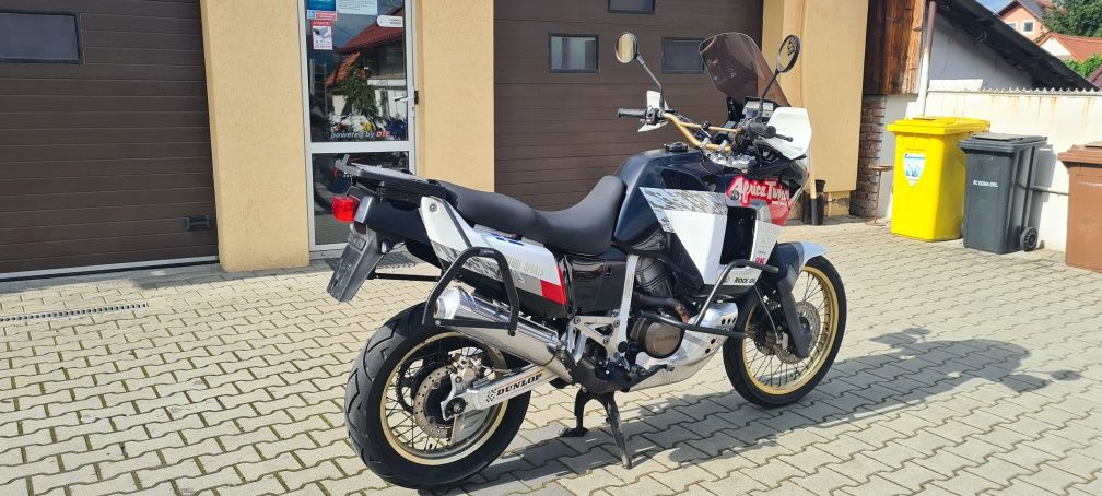 Honda Africa Twin 750 RD04 an 1992 km 64000