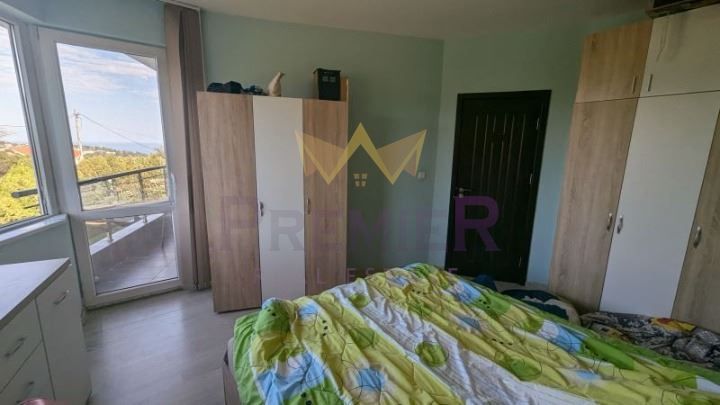 Дава се под наем Тристаен апартамент в Варна, м-т Траката - 80 кв.м за 625 € - Снимка #5