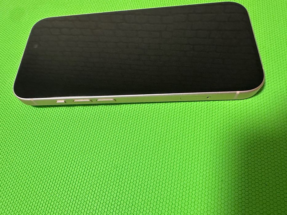 iPhone 15 pink Отлично състояние