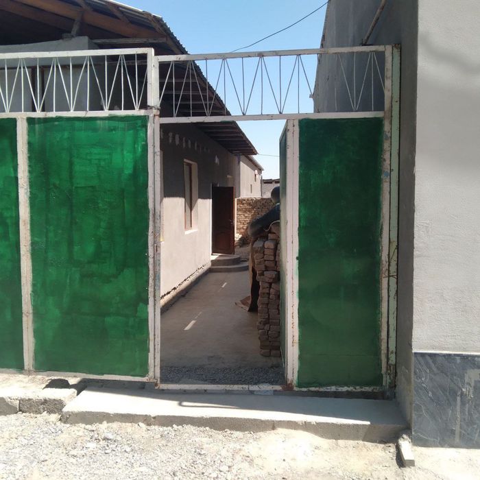 Продаётся 4х комнат дом