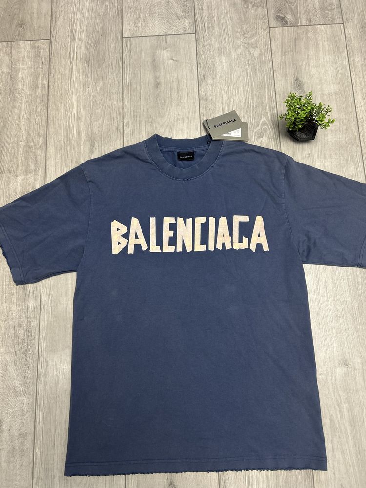 Тениска Balenciaga тъмно синя