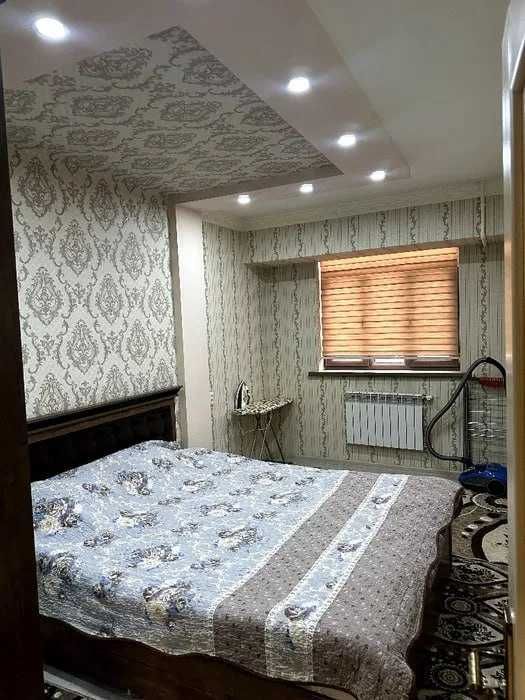 СРОЧНО Сдаётся кв ор-р Универсам, Метро 2/3/5 Юнусабад-2 кв 241*