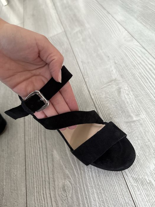 Sandale piele intoarsa