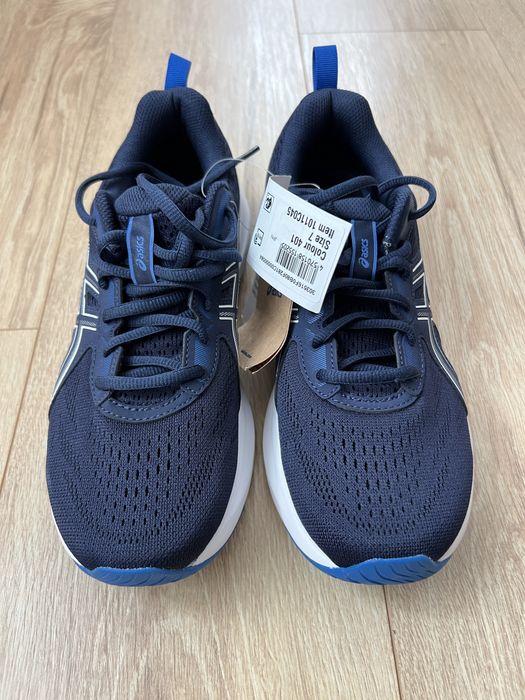 Asics маратонки нови