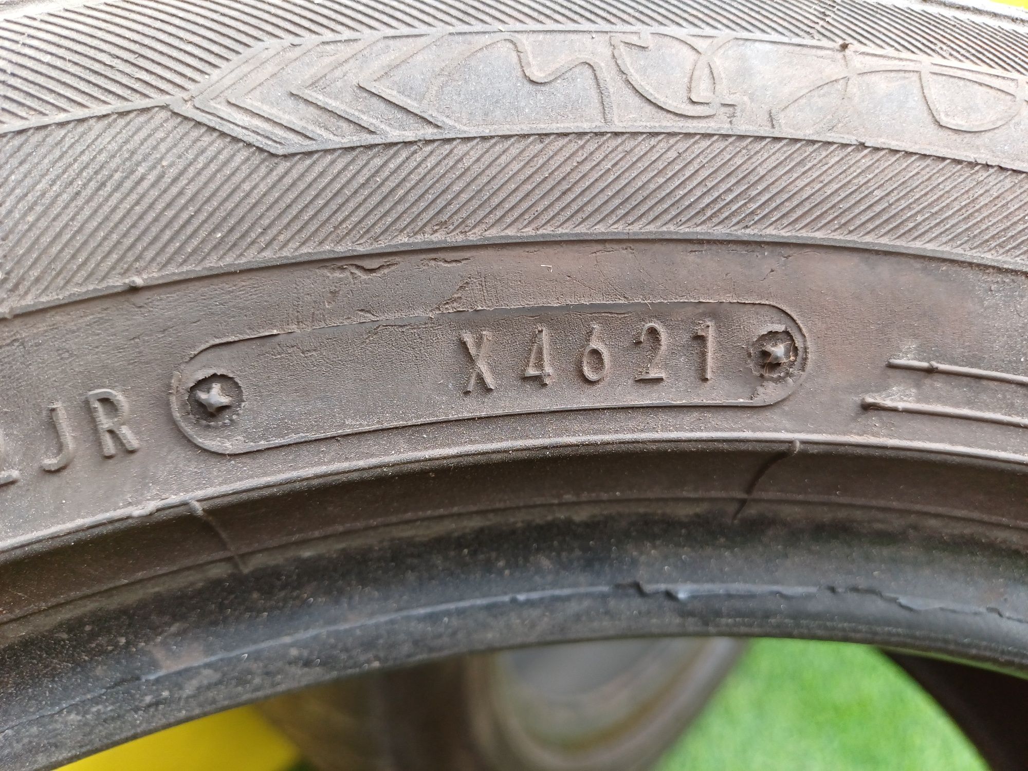 Шины 225/50 R17 Dunlop пара.