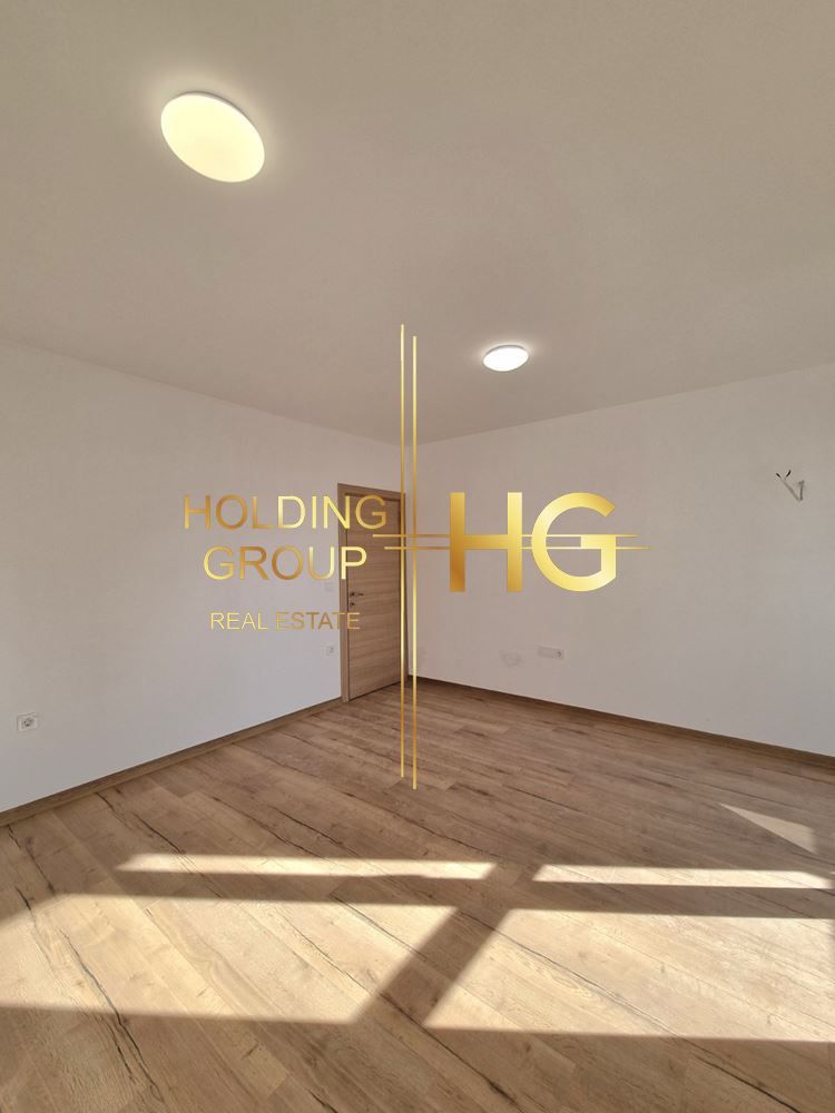 Продава се Двустаен апартамент в Варна, Младост 1 - 54 кв.м за 1815 €/кв.м - Снимка #2