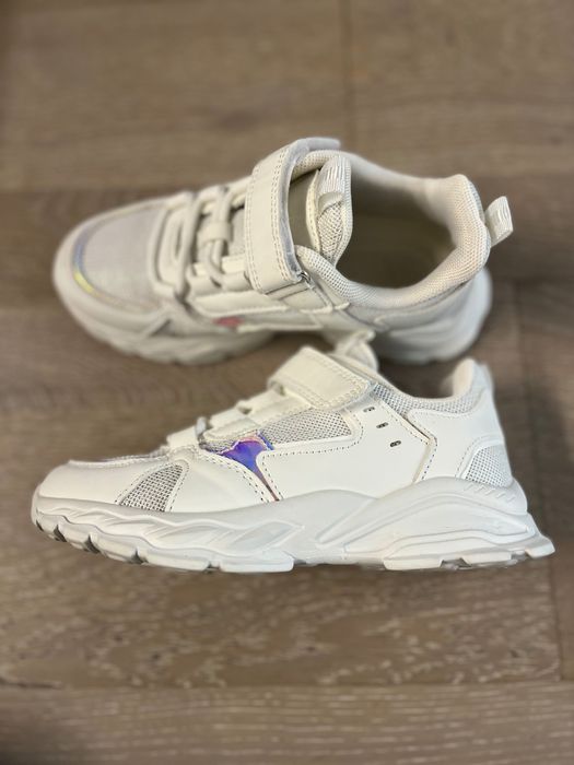 Adidasi albi, fete, măsura 32