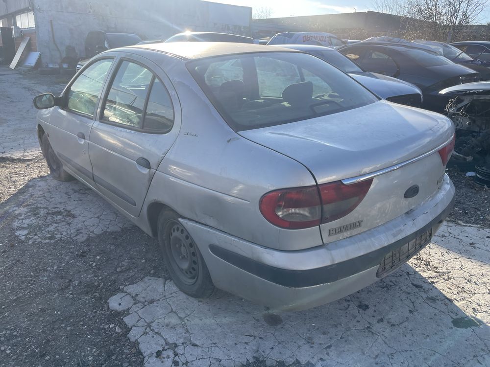 Рено Меган 1.4 renault megane на части