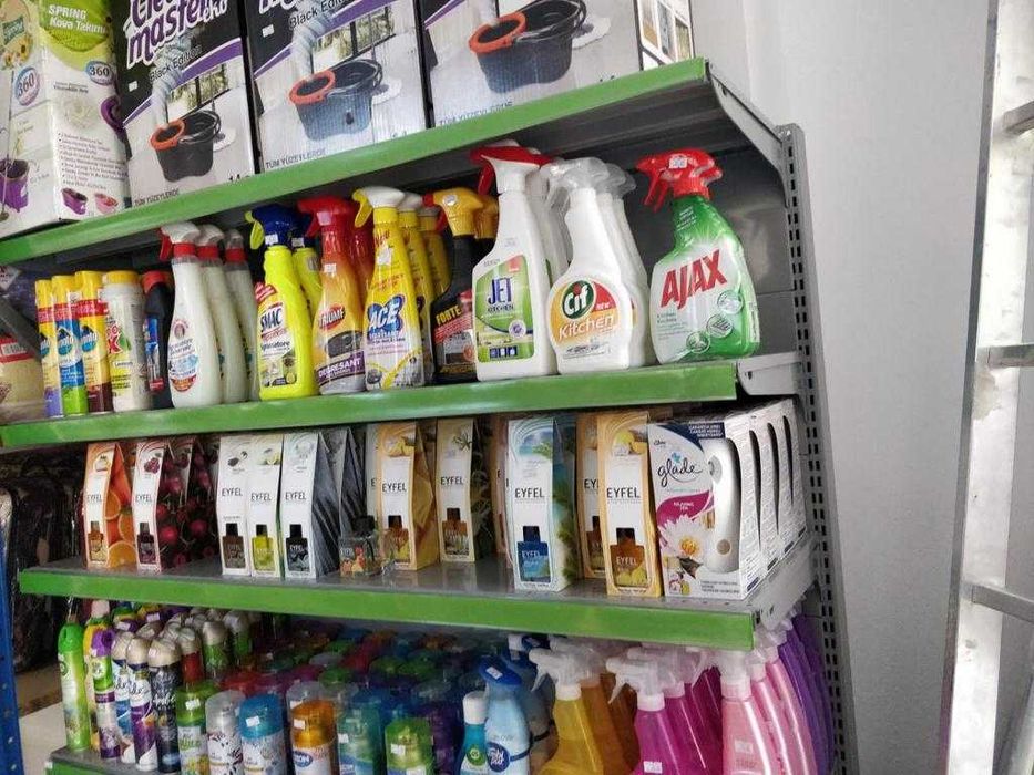 Rafturi modulare pentru magazin - lichidare stoc