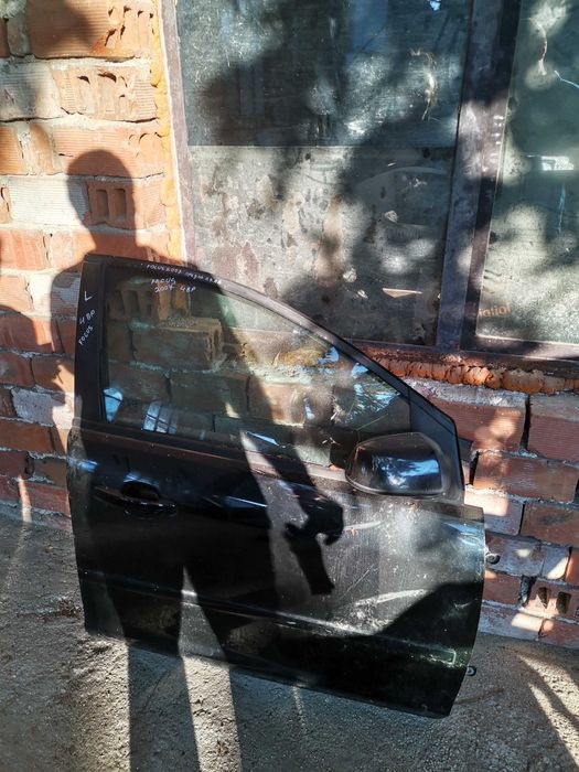 Предна дясна врата за Форд Фокус /Ford Focus 2006-2009г.Хечбек 5 врати