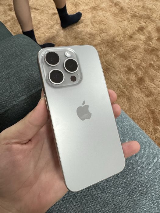 iPhone 15 pro 128 gb