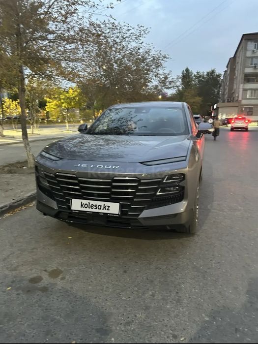 Автомобиль. Жетур дашинг в хорошем состояний. Дом и работа.