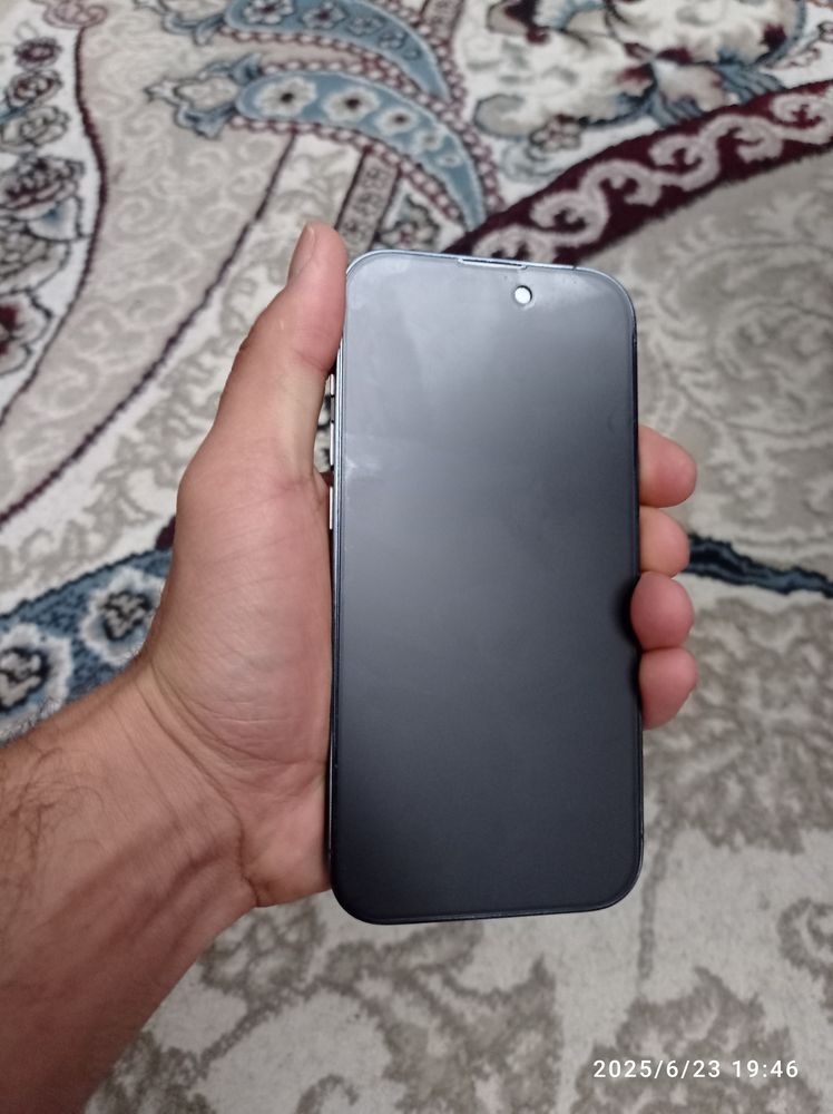 Iphone 14 pro purple