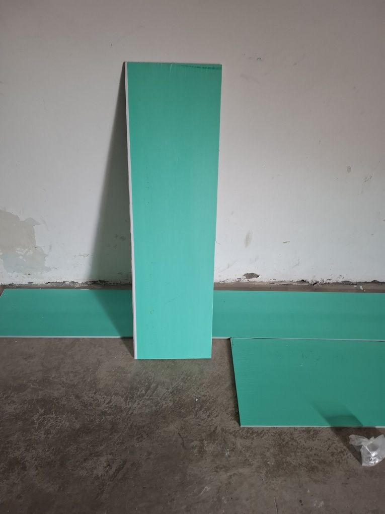 Продам панели  с профилями