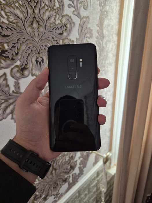 Srochno Samung S9Plus 64/4 g 2sim sotiladi