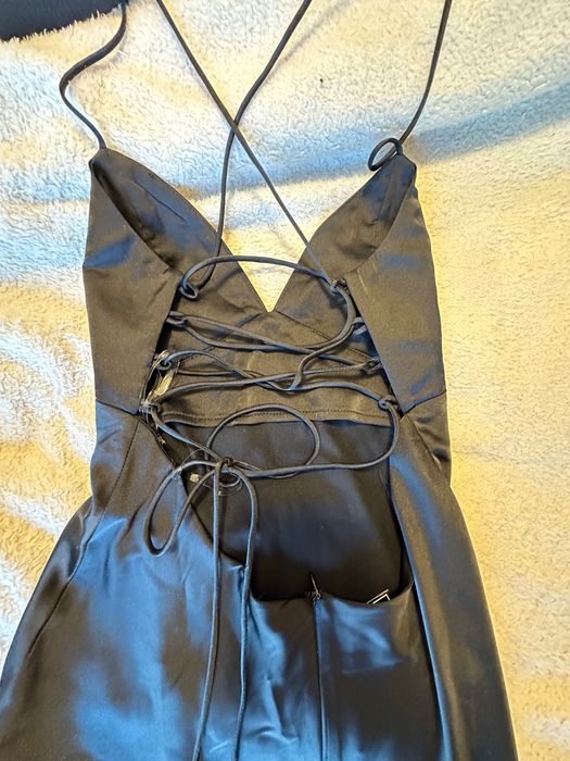 Вечерна или просто лятна сатенена рокля