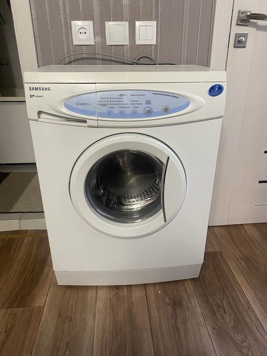 Продам стиральную машинку самсунг