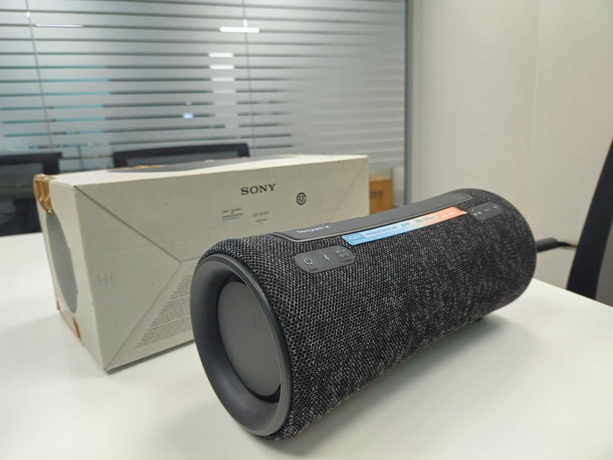 Преносим безжичен високоговорител Sony XG300 Bluetooth Speaker