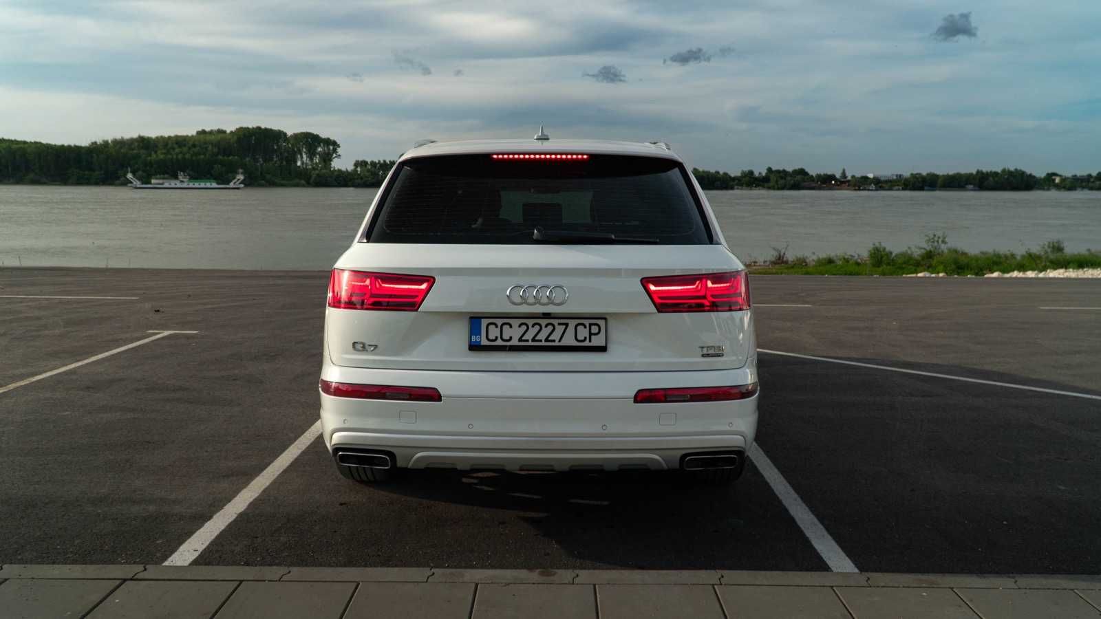 Audi Q7 3.0/ S -Line