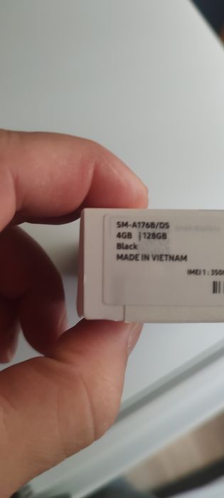 Vând Samsung A17 Nou