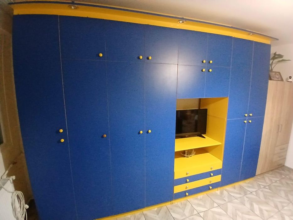 Vând dulap dressing sifonier dormitor