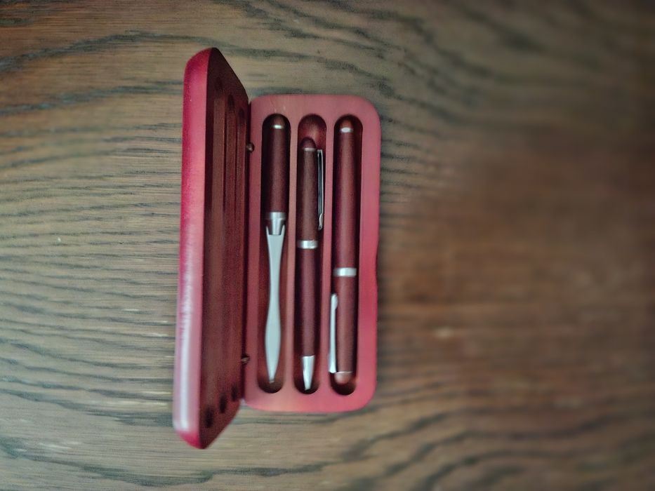 Set stilou , pix, si cutitas ptr. corespondenta.