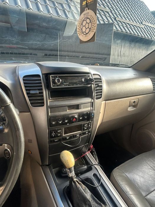 Vând kia sorento