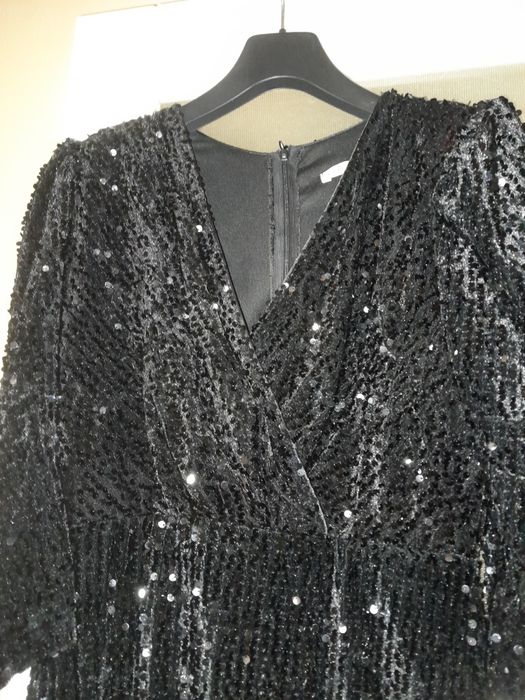 Rochita eleganta neagra