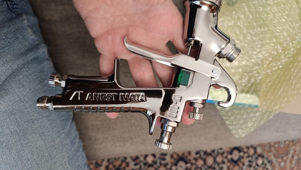 Нов Anest Iwata ,бояджийски пистолет