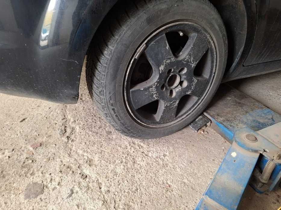 Jante Ford Focus 16' 5x108 cu cauciucuri iarna 205 55 R16